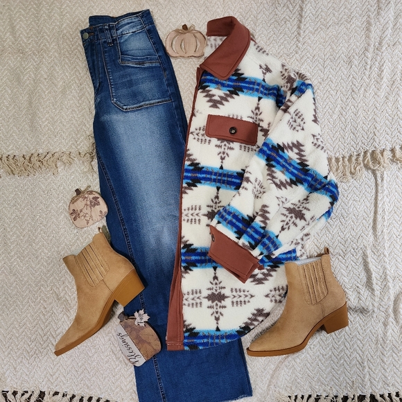 BiBi Sweaters - BiBi Tribal Pattern Jacket in Cream and Blue